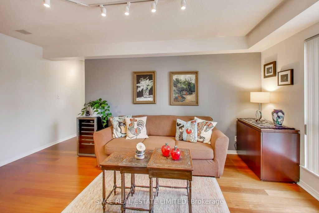 Photo of 25 The Esplanade N/A #1605, Toronto, ON M5E 1W5 (MLS # C12562394)