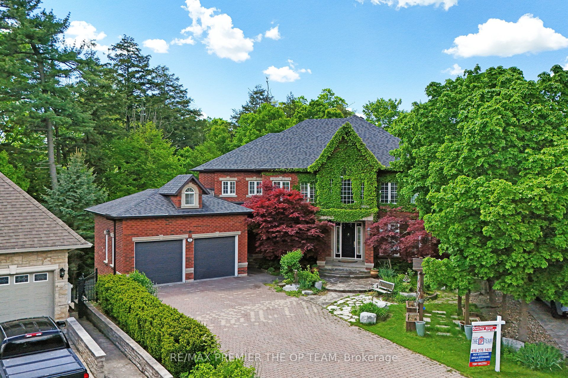 86 Muzich Place