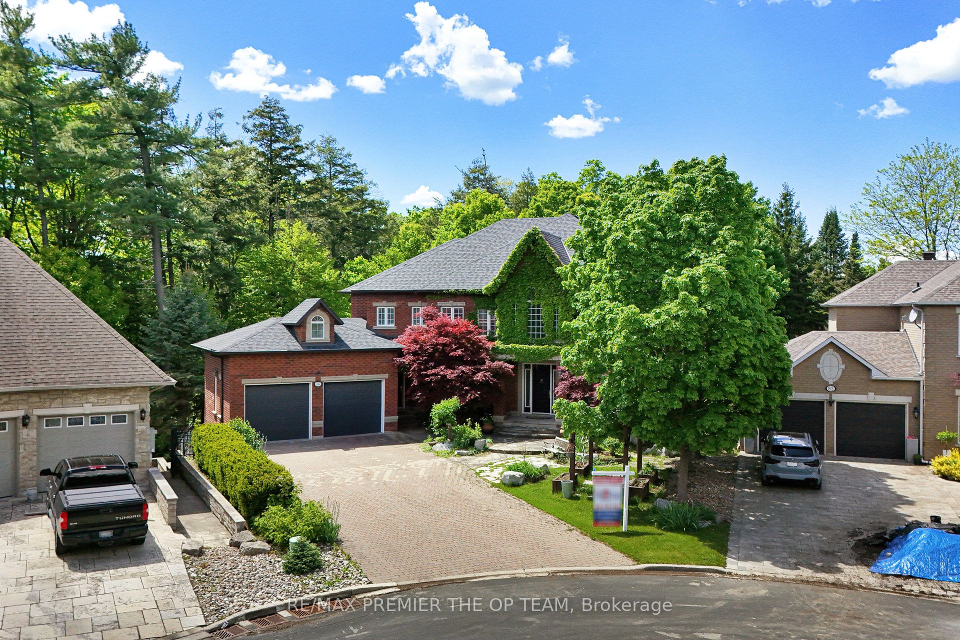 86 Muzich Place