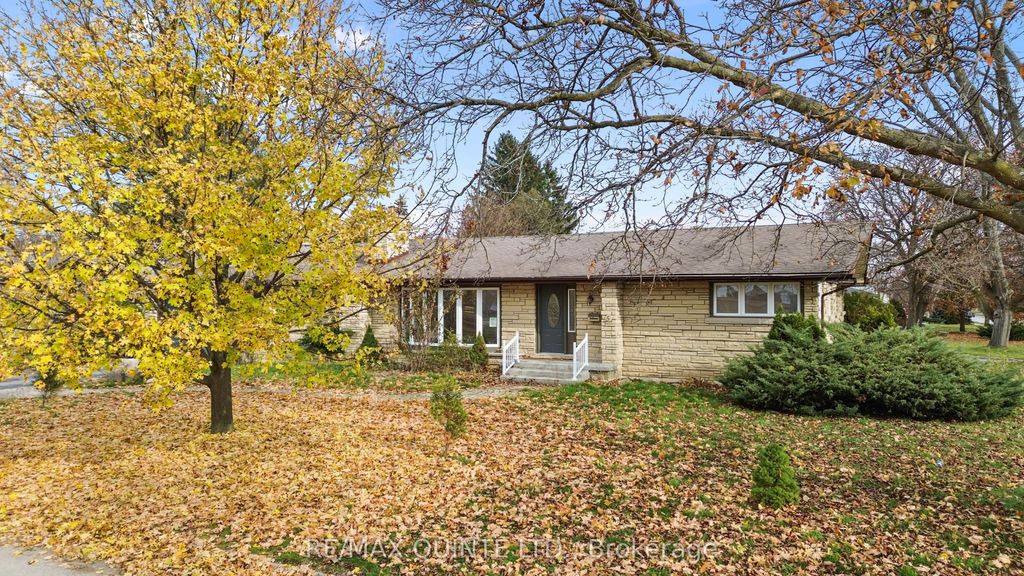 Photo of 5 Stanley Park Drive, Belleville, ON K8N 4N1 (MLS # X12862218)