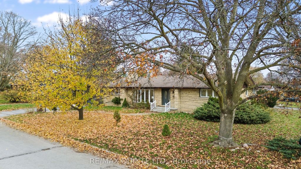 Photo of 5 Stanley Park Drive, Belleville, ON K8N 4N1 (MLS # X12862218)