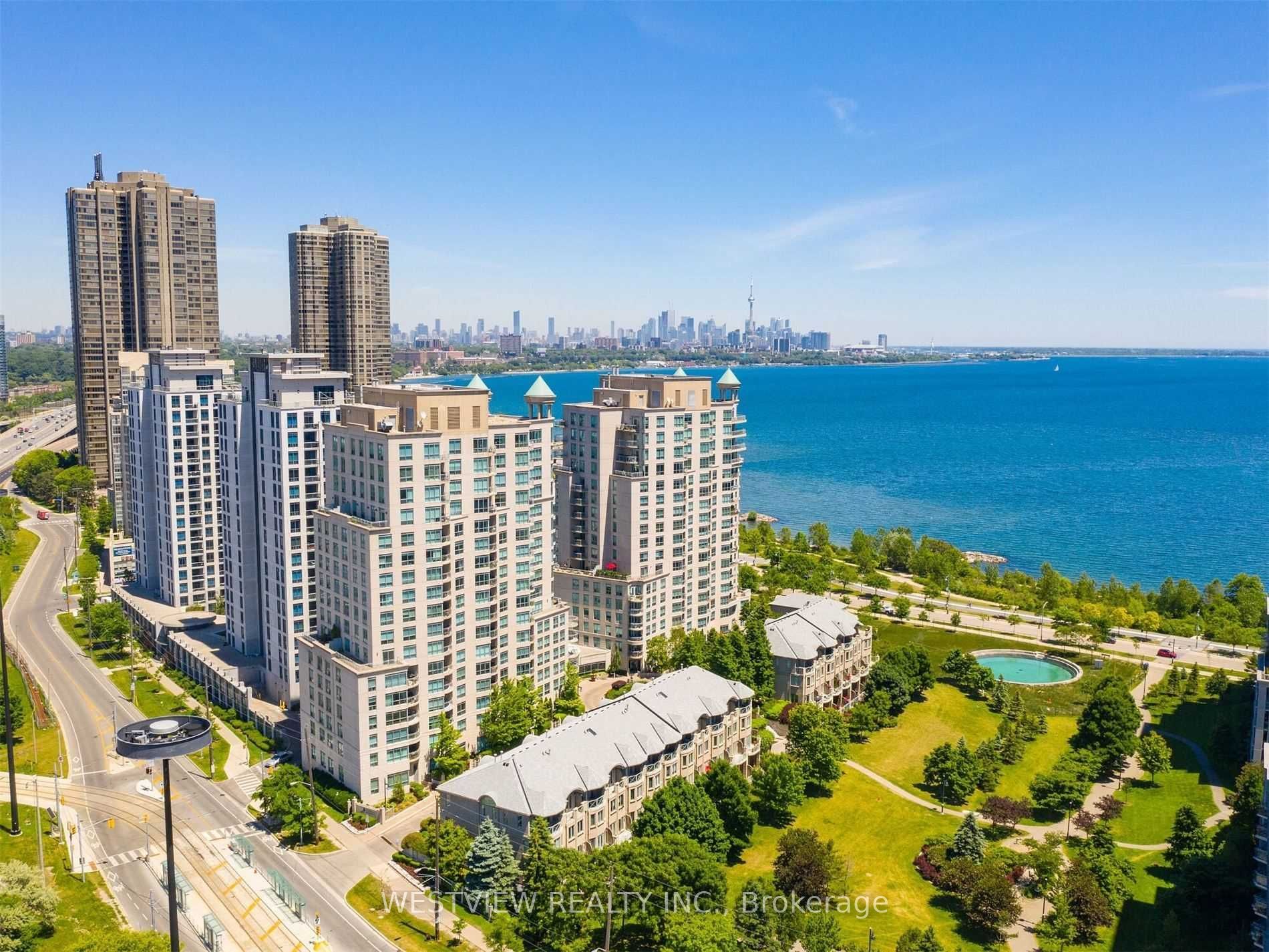 2111 Lake Shore Boulevard W 306