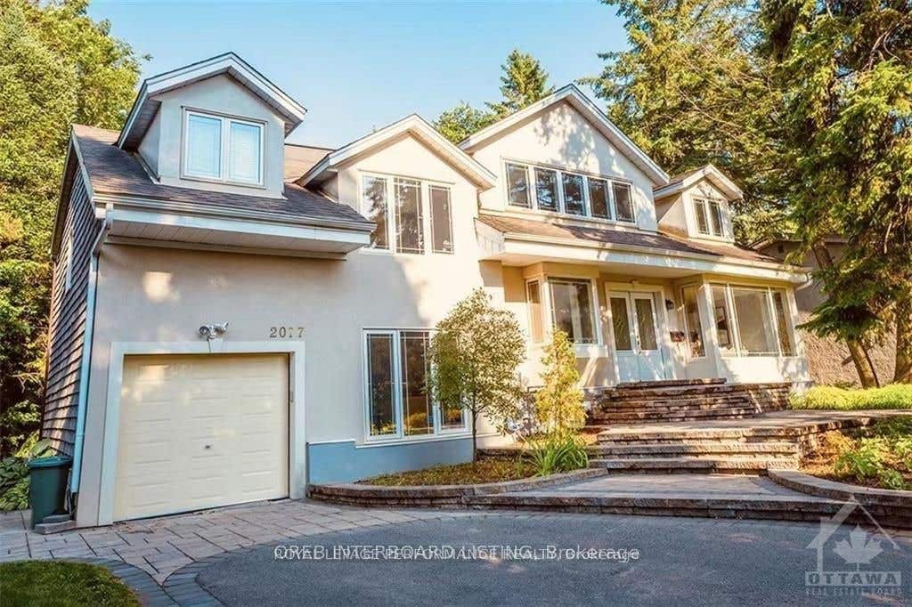 Photo of 2077 PALMER Avenue, Alta Vista and Area, ON K1H 5Z3 (MLS # X13459262)