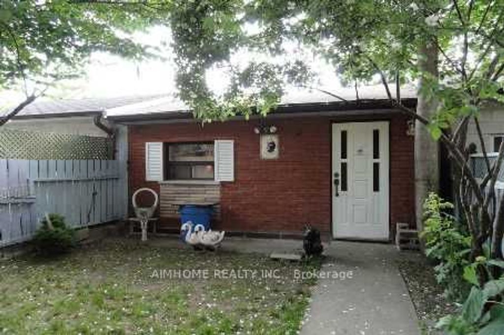Photo of 598 Bathurst Street, Toronto, ON M5S 2P9 (MLS # C12171019)