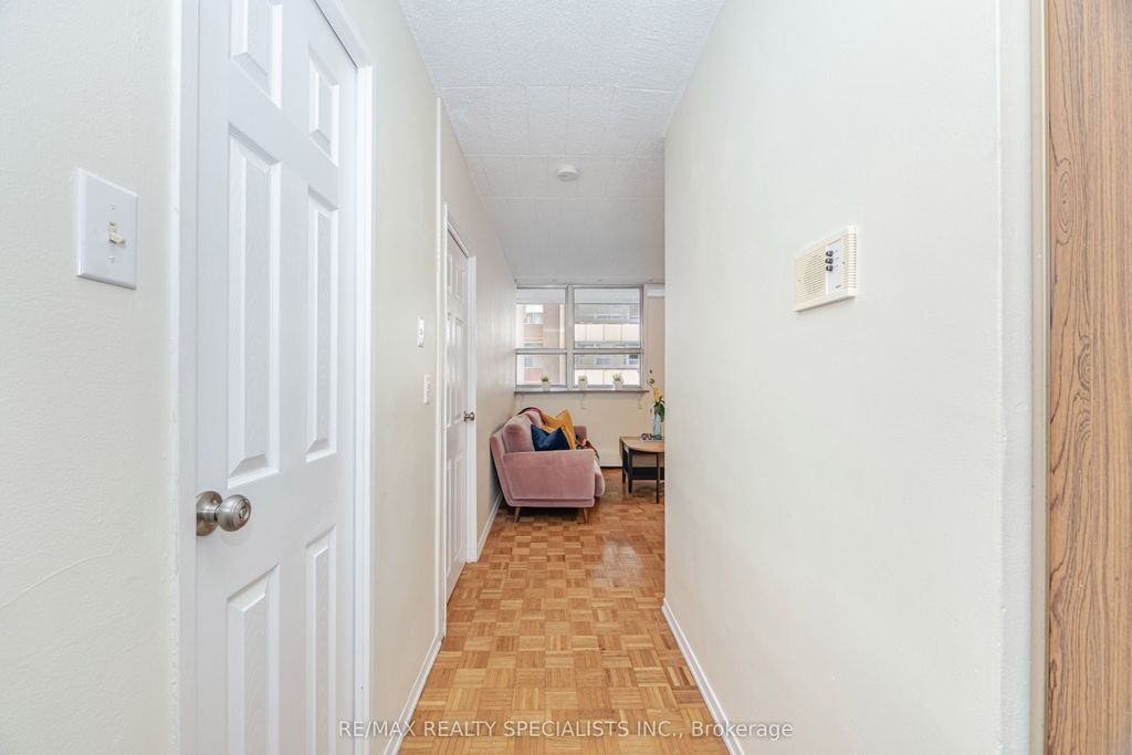 Photo of 3625 Lake Shore Boulevard #206, Toronto, ON M8W 4W2 (MLS # W12520892)