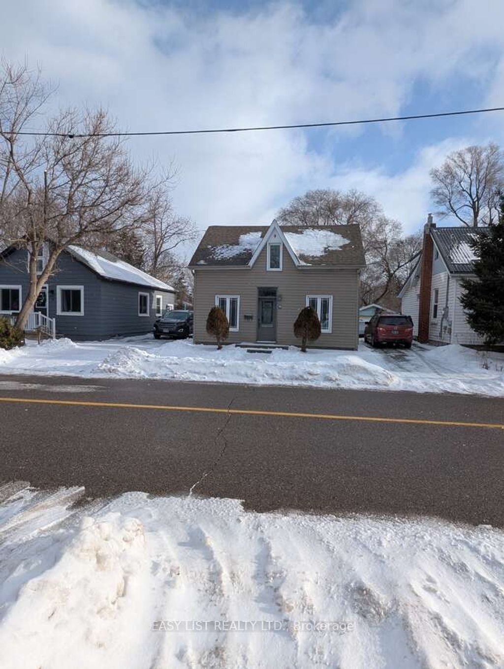 Photo of 9 Jessie Street, Brampton, ON L6Y 1L3 (MLS # W12867198)