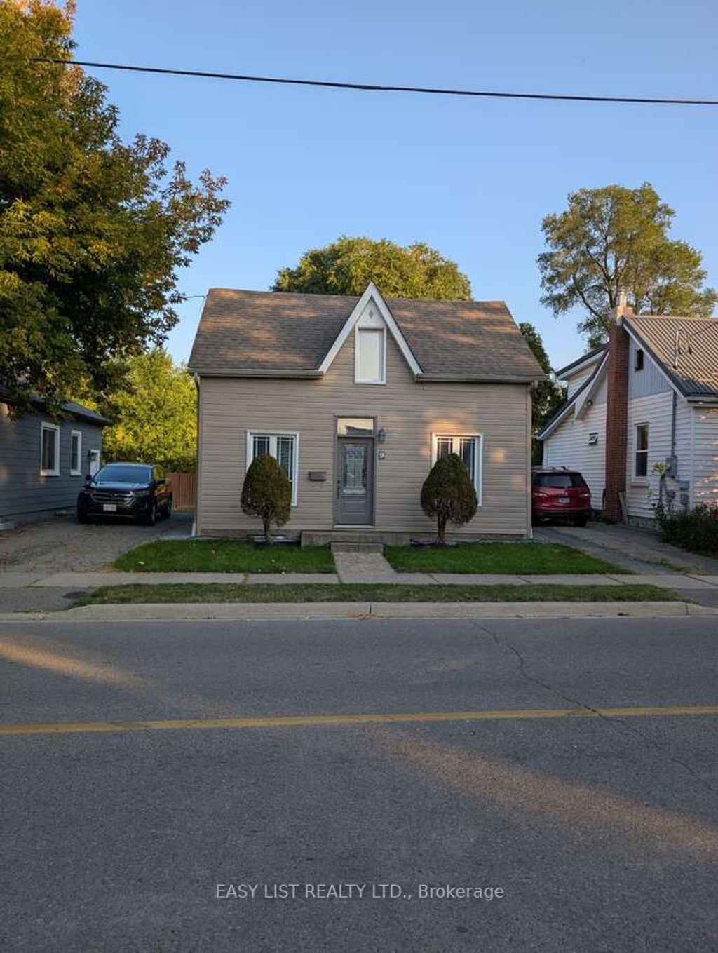 Photo of 9 Jessie Street, Brampton, ON L6Y 1L3 (MLS # W12867198)