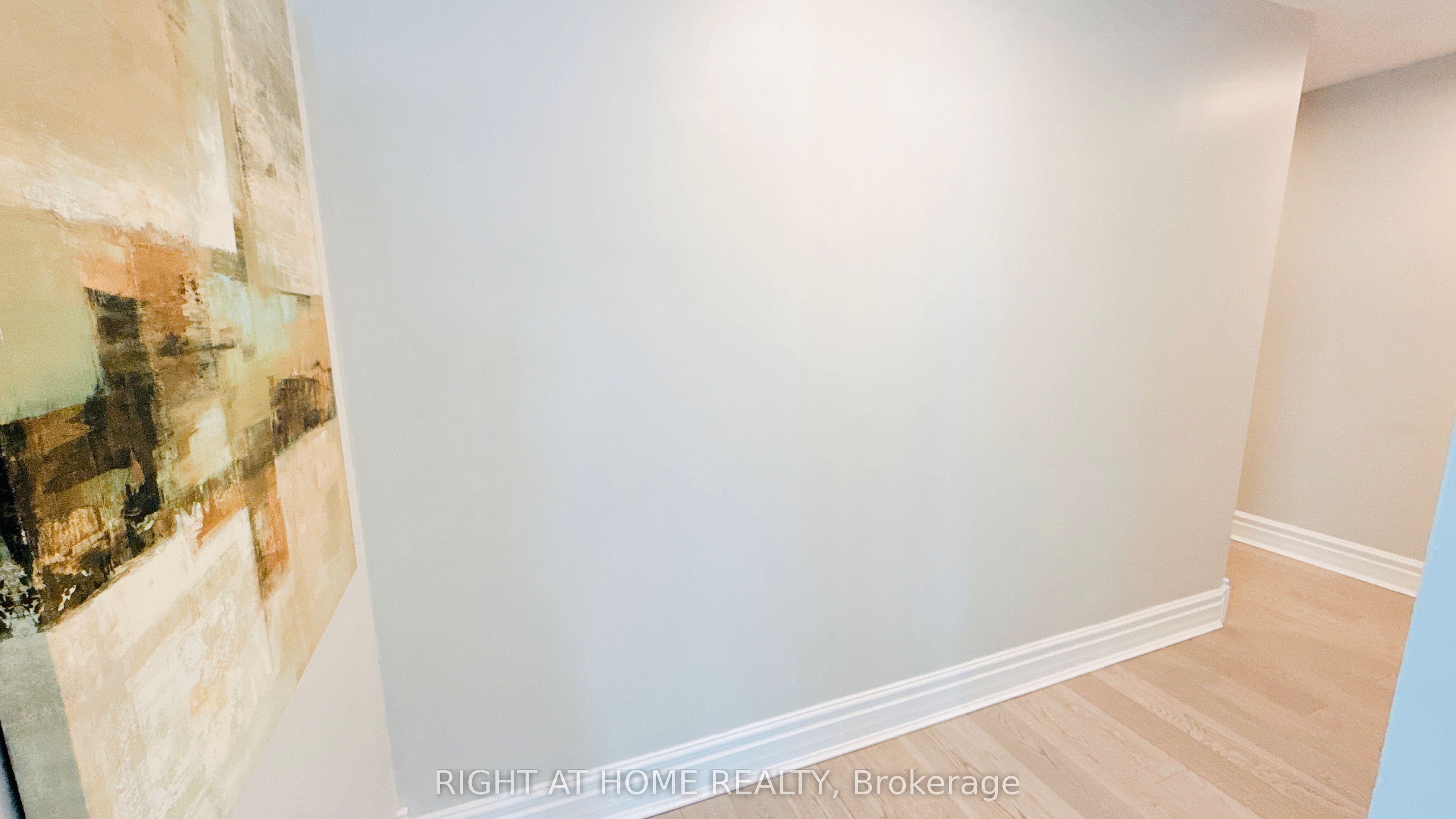 10 Queens Quay W 1012
