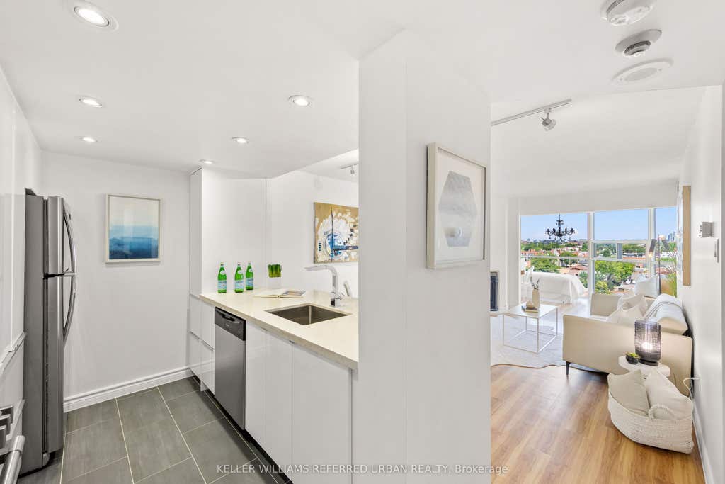 Photo of 725 King Street W #1003, Toronto, ON M5V 2W9 (MLS # C13682938)