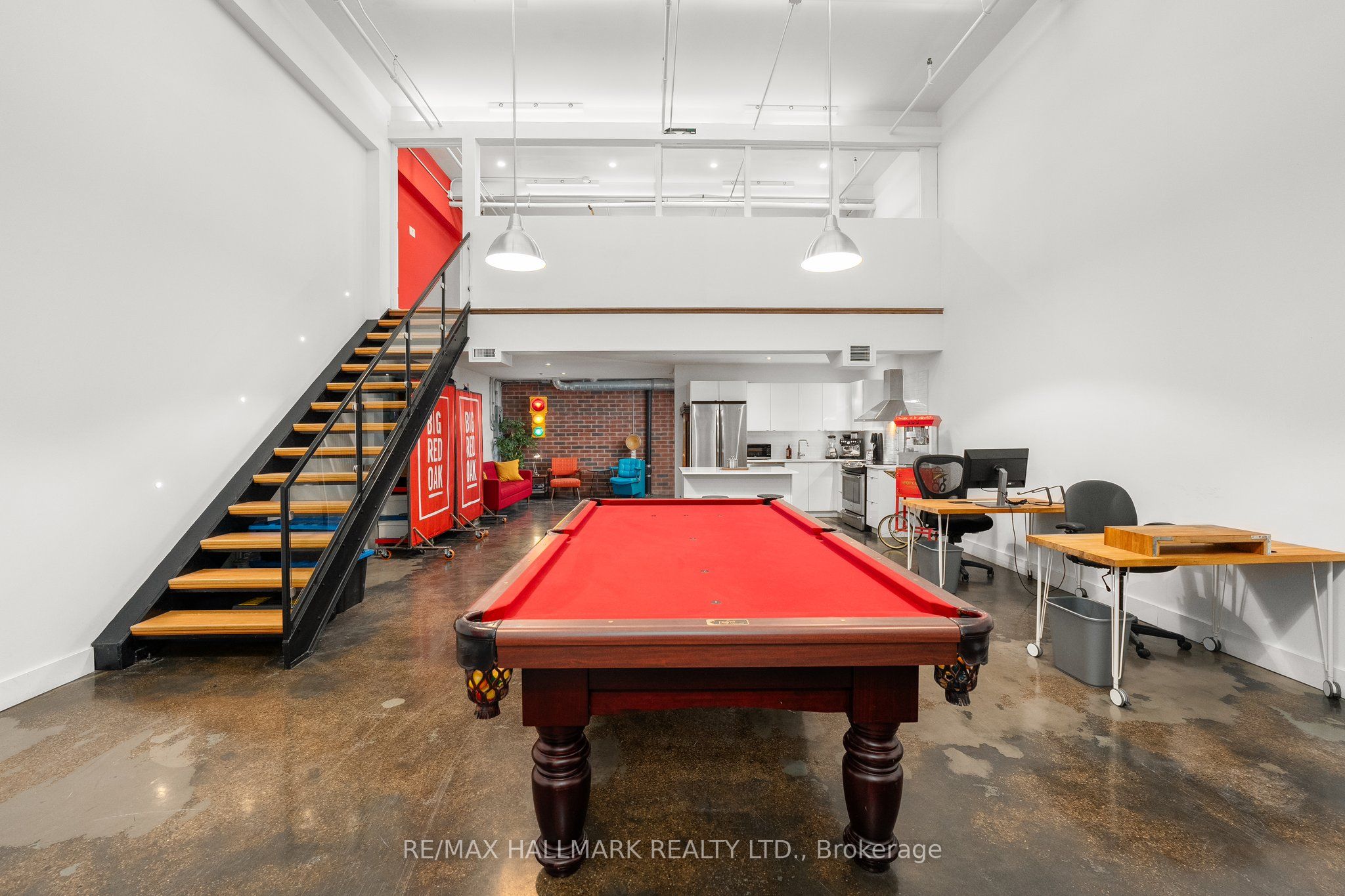 1159 Dundas Street E 156