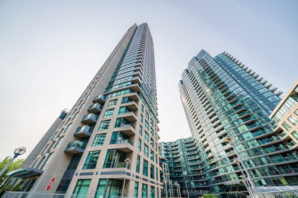 Photo of 219 Fort York Boulevard #617, Toronto, ON M5V 1B1 (MLS # C12957144)