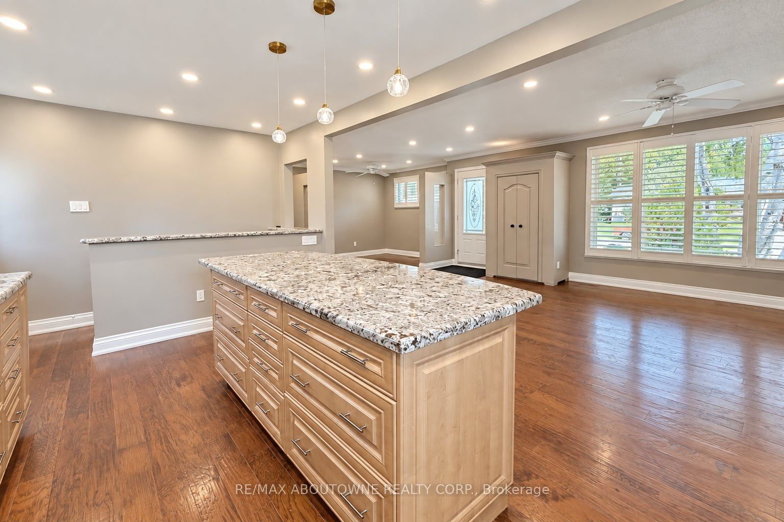 548 Sandbrook Road