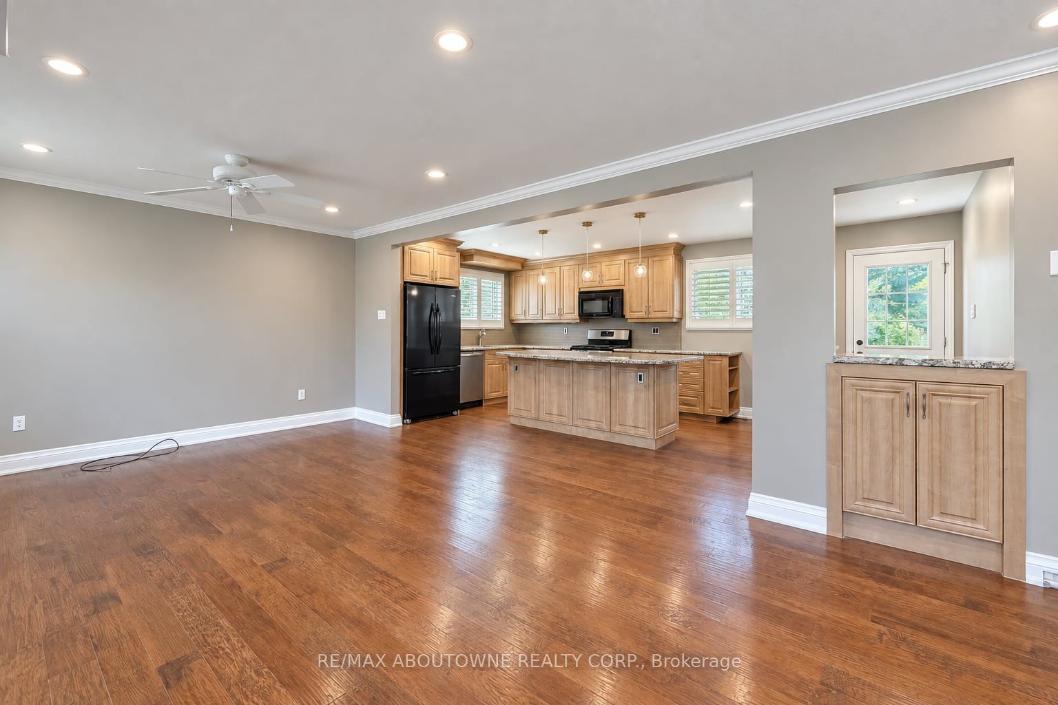 548 Sandbrook Road