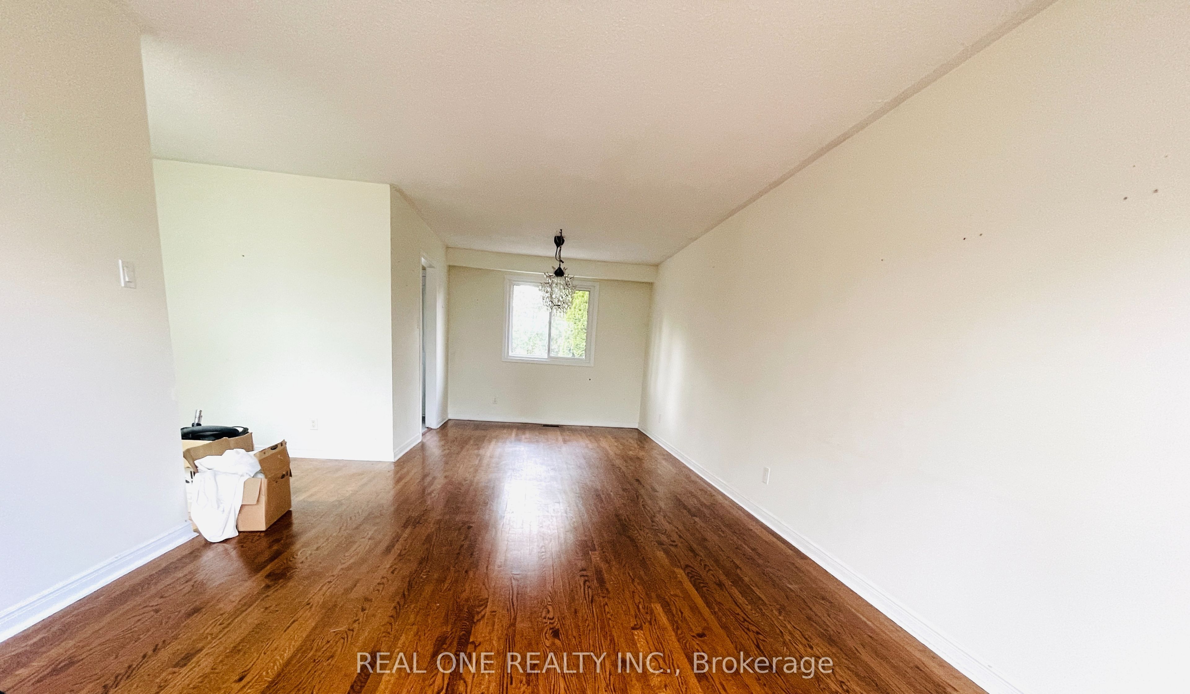 2249 Wyandotte Drive