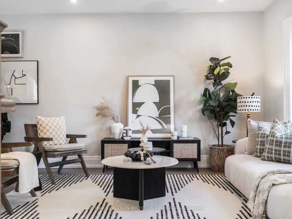 Photo of 15 Strathallan Boulevard, Toronto, ON M5N 1S8 (MLS # C13179724)