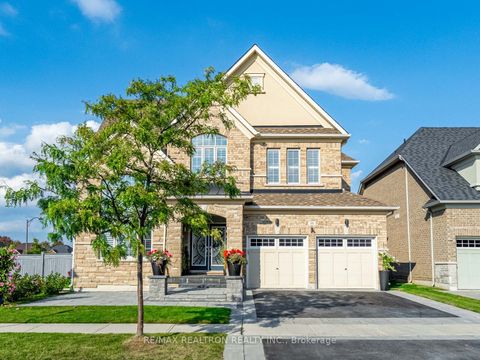 Photo of 88 Hidden Lake Trail, Halton Hills, ON L0P 1K0 (MLS # W12452158)