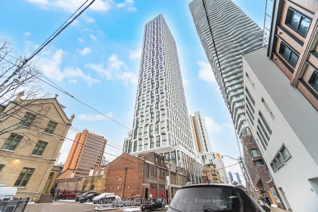 Photo of 252 Church Street #2715, Toronto, ON M5B 0E6 (MLS # C13825934)