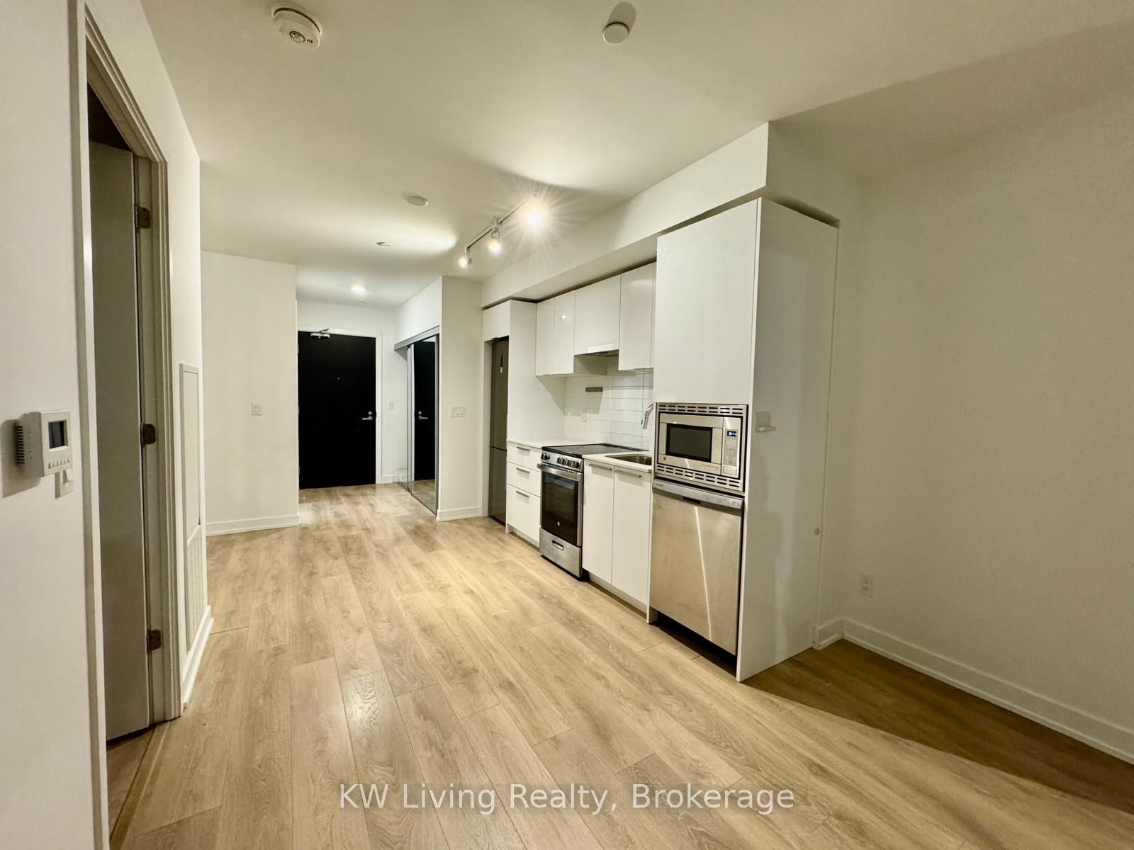 501 Yonge Street 2903