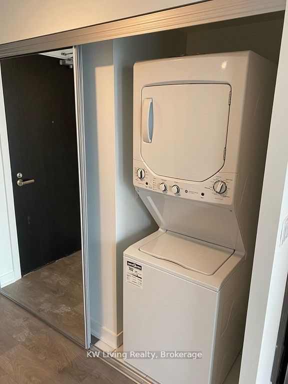 501 Yonge Street 2903