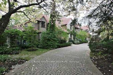 48 Old Yonge Street Toronto ON M2P 1P7