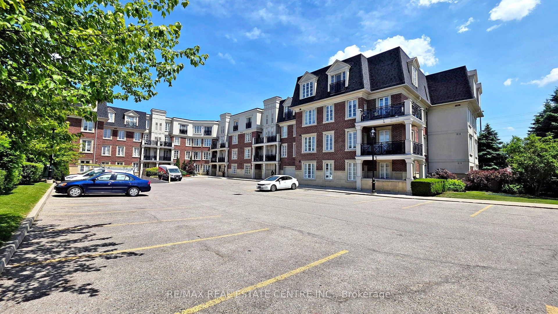 3351 Cawthra Road 218