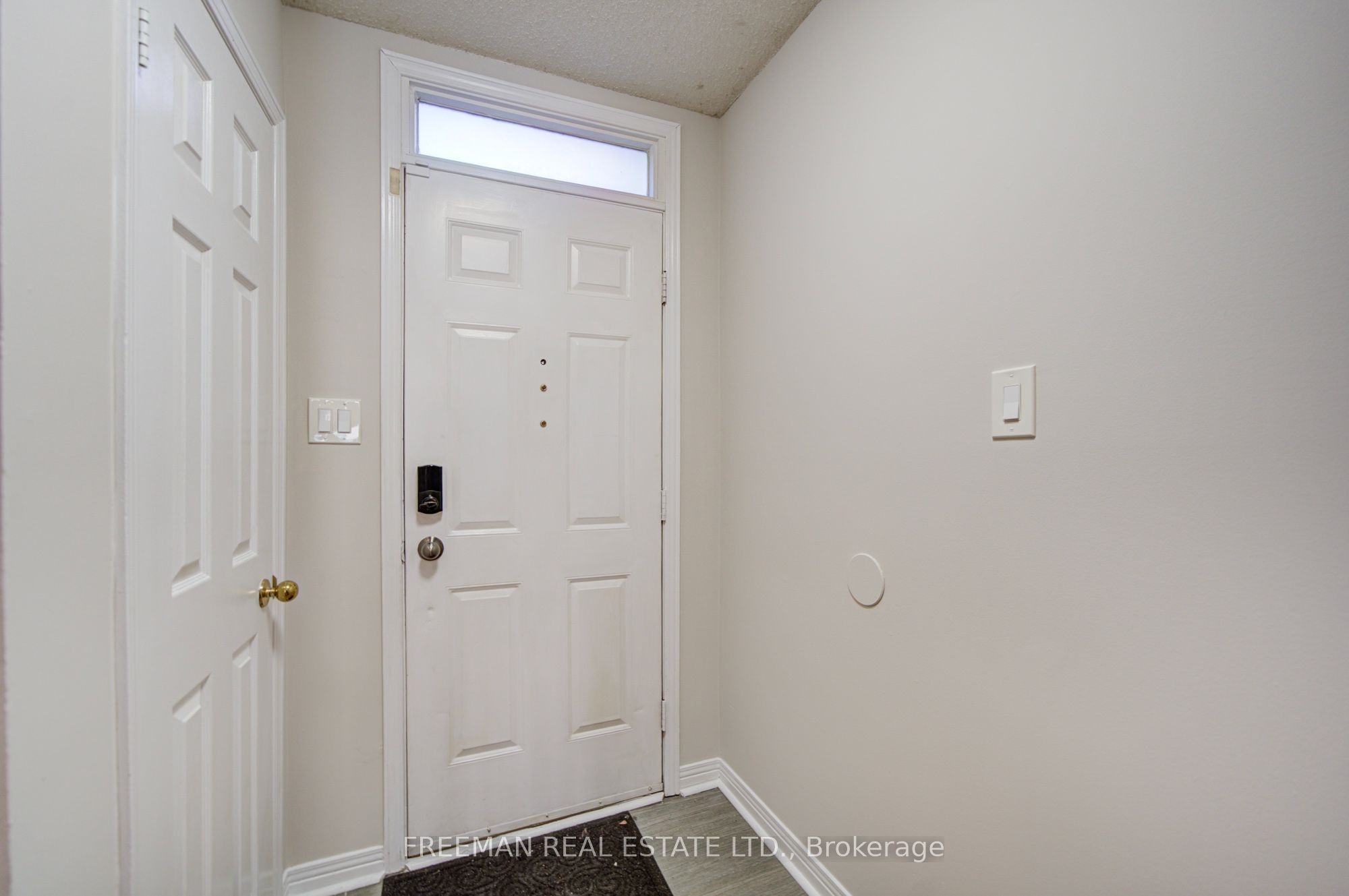 107 Brownstone Circle