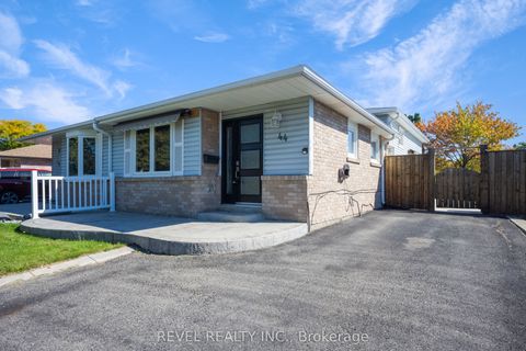 44 Marblehead Crescent Brampton ON L6S 2V1