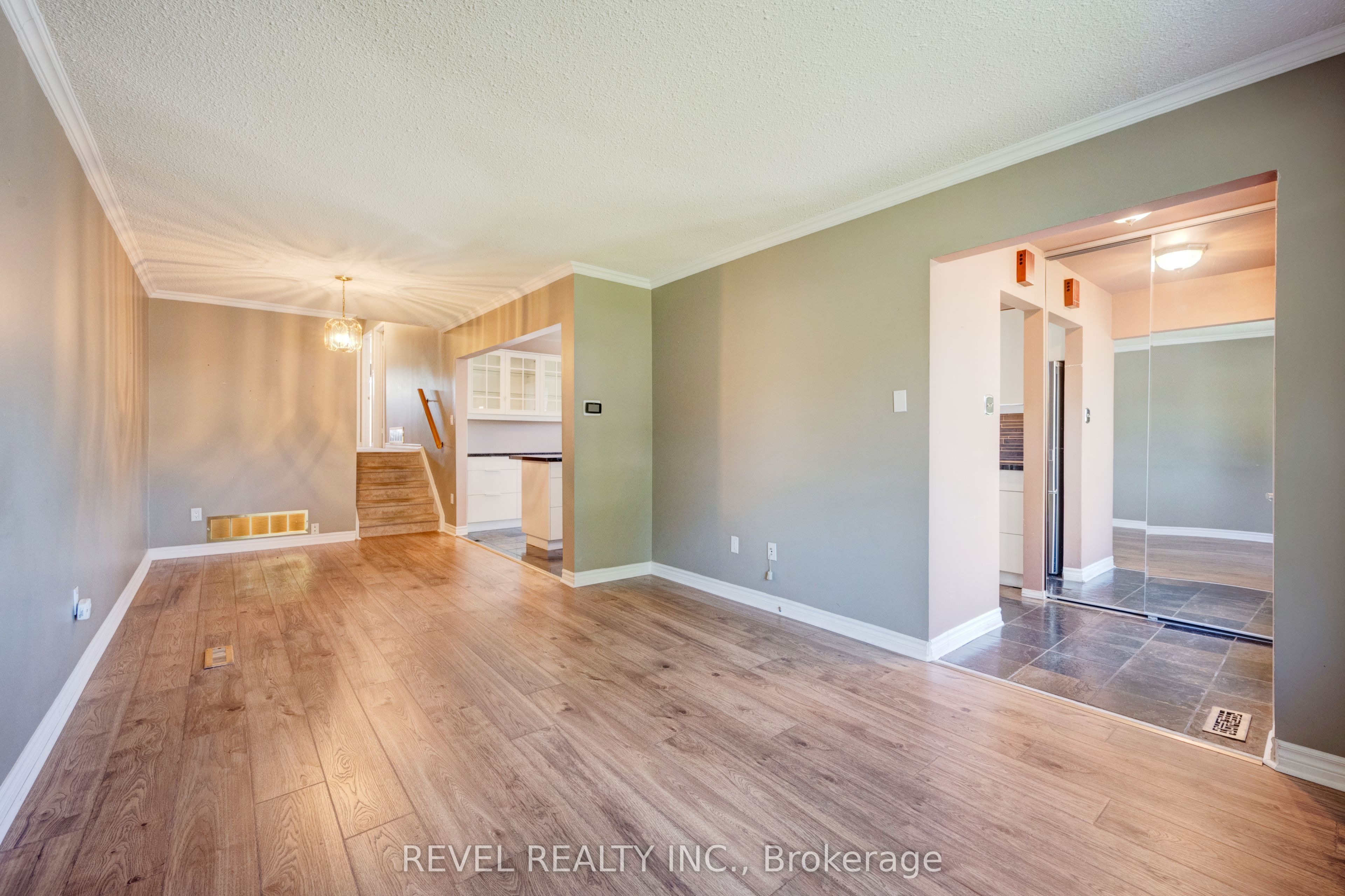 44 Marblehead Crescent