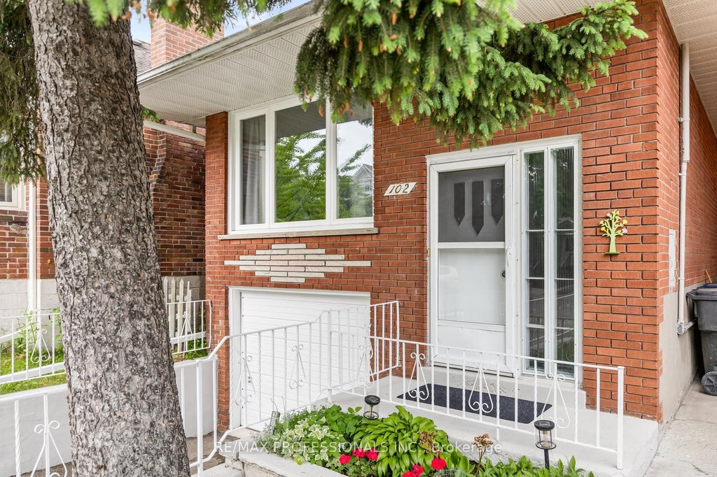 Photo of 102 Symons Street, Toronto, ON M8V 1V2 (MLS # W13448048)