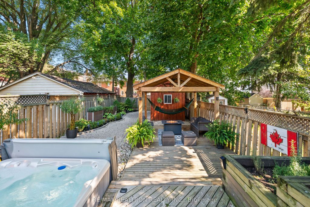 Photo of 111 Fifth Street, Toronto, ON M8V 2Z4 (MLS # W12437599)
