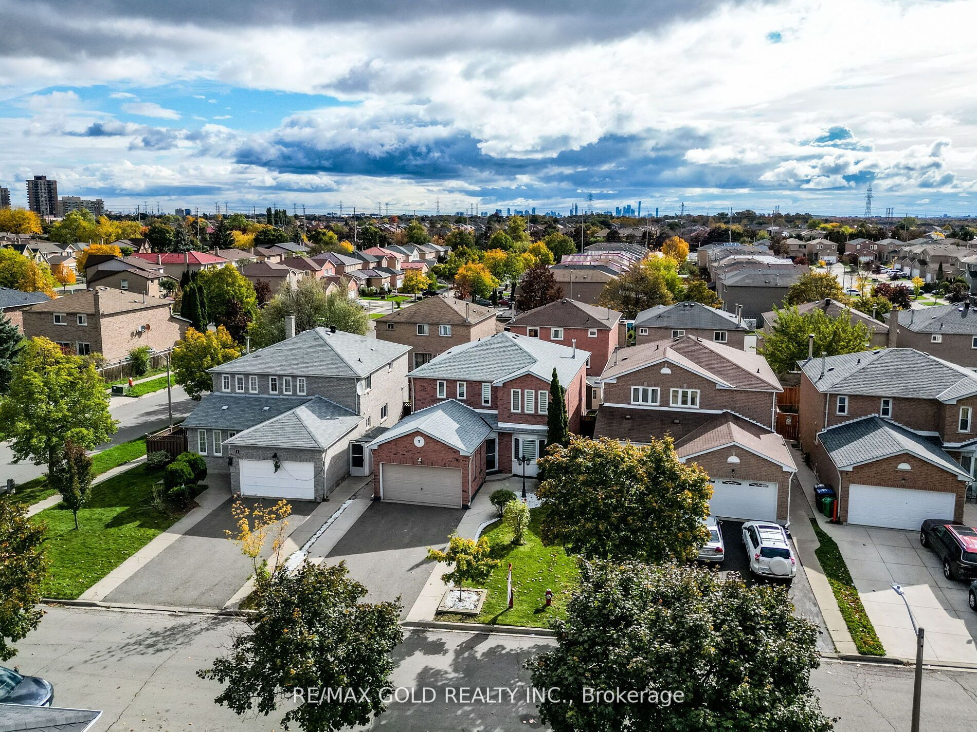 3 Hawkway Court Upper