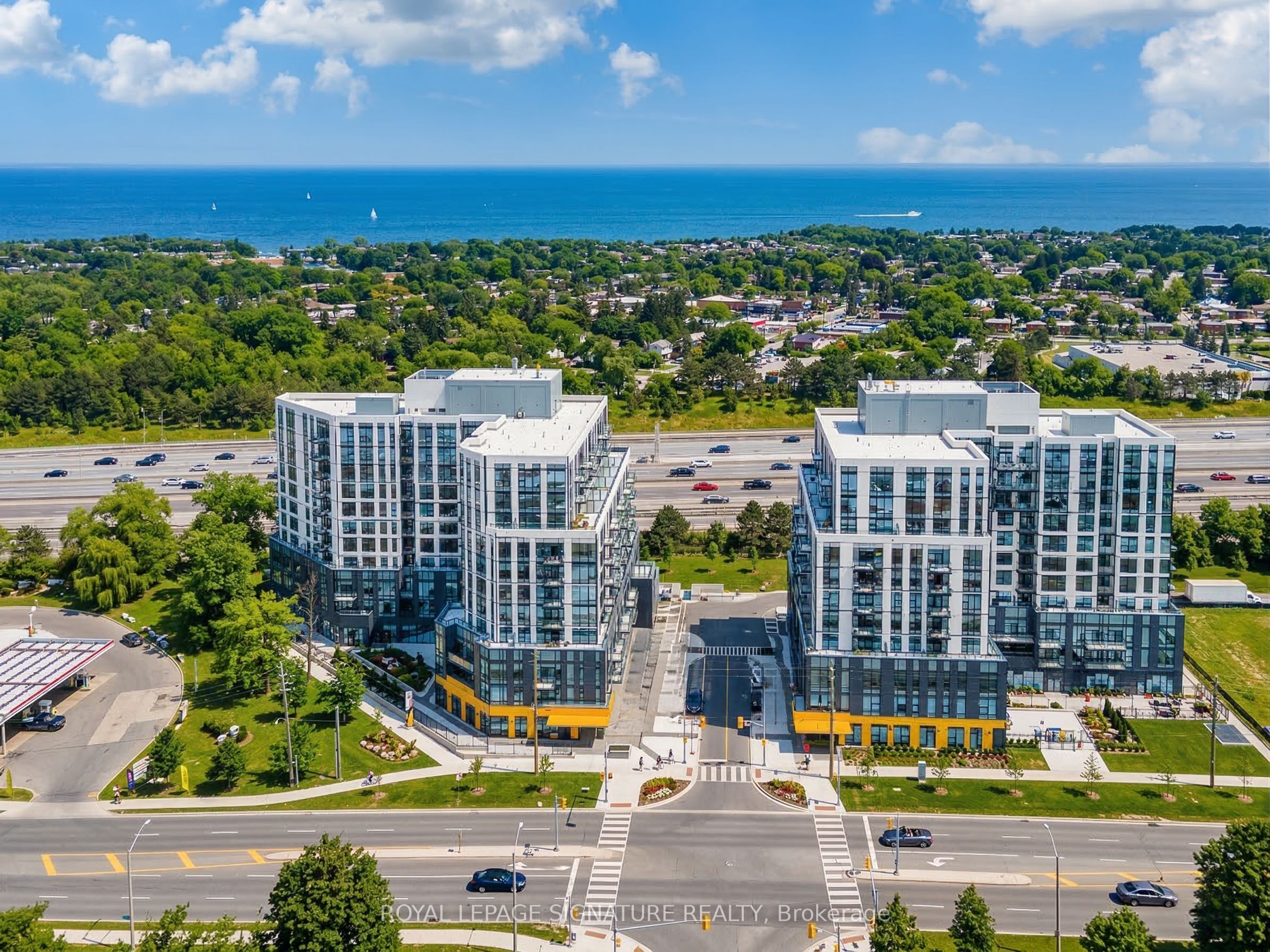 Photo 1 of 17 — 7439 Kingston Road 815, Toronto, ON M1B 0G1