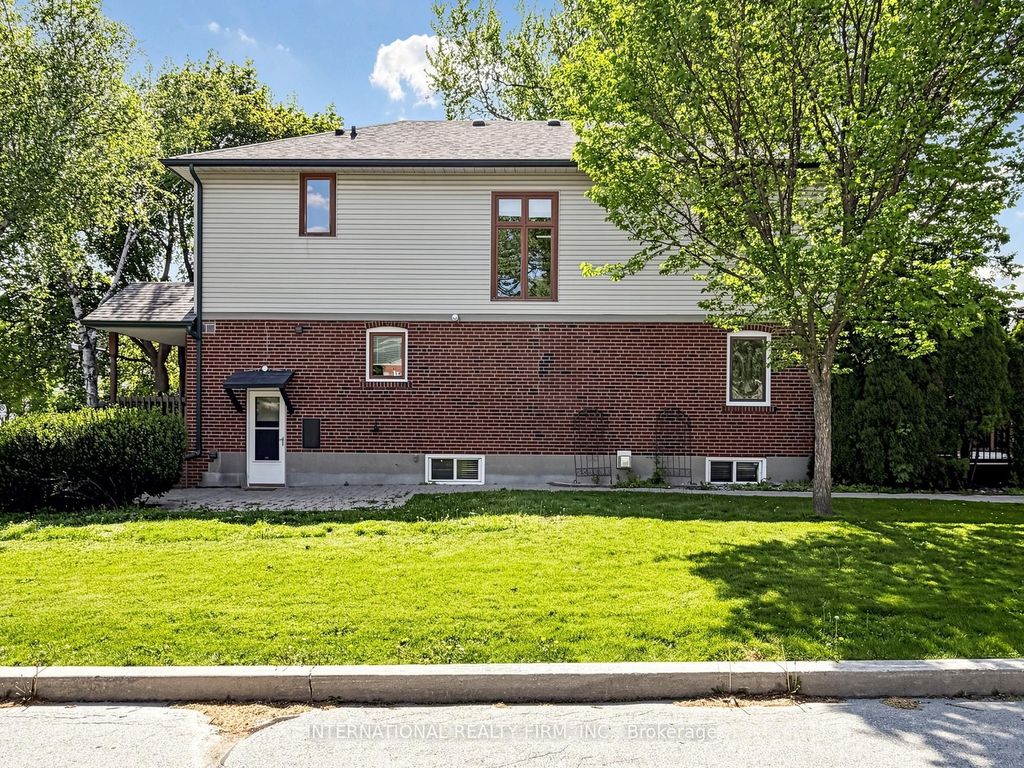 Photo of 200 Burndale Avenue, Toronto, ON M2N 1T3 (MLS # C13153164)