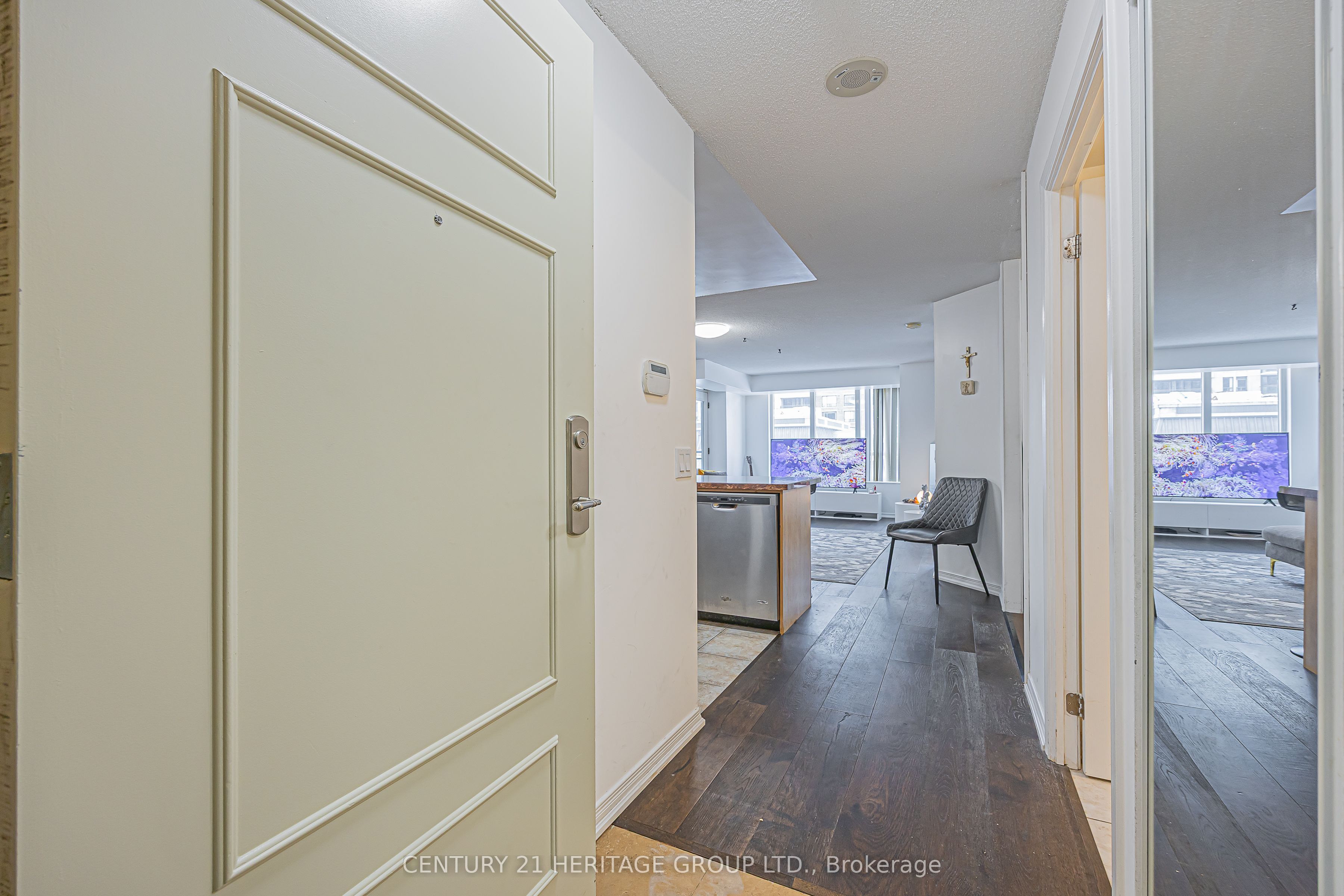 310 Red Maple Road 211