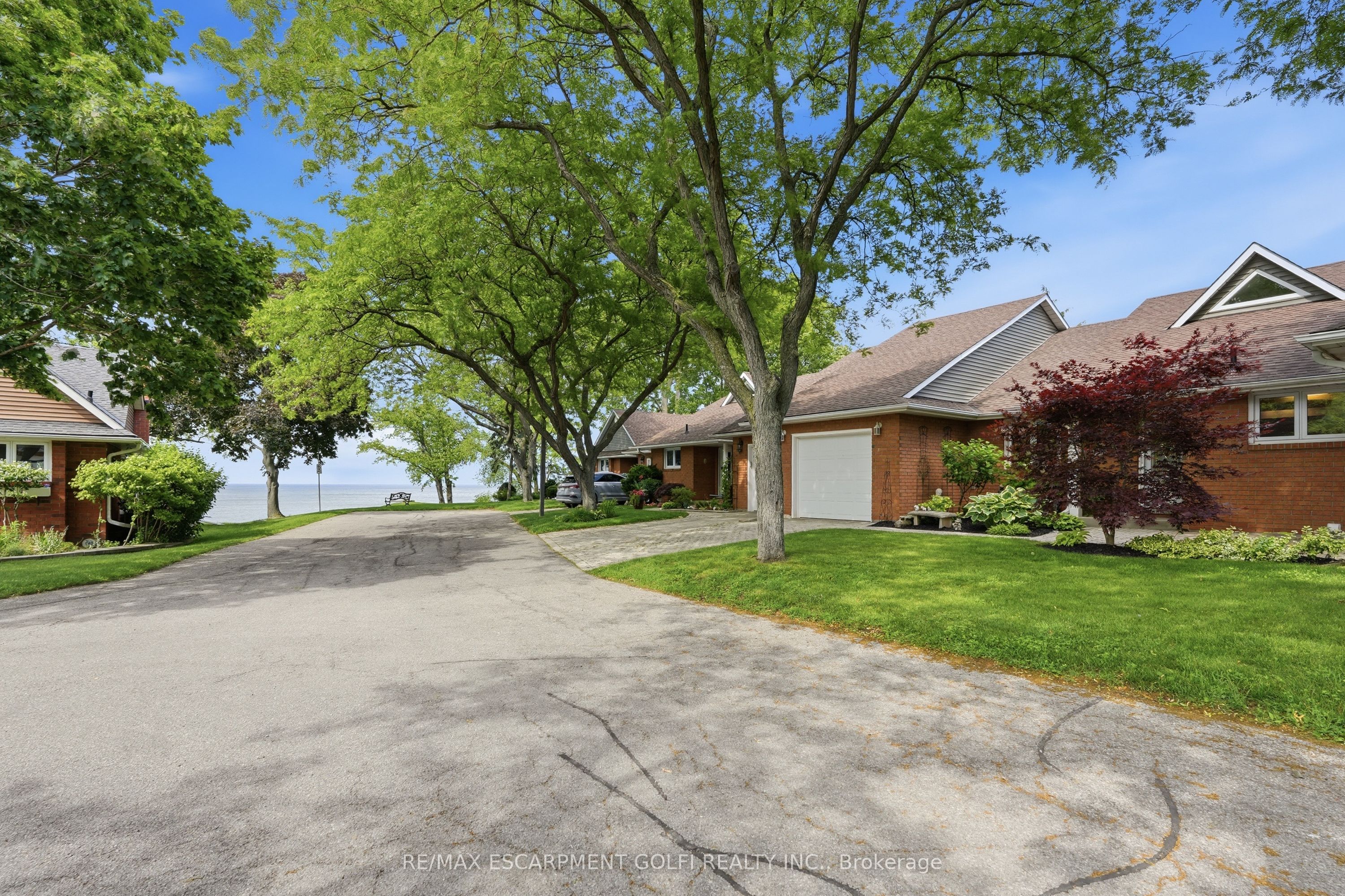 375 Book Road 7