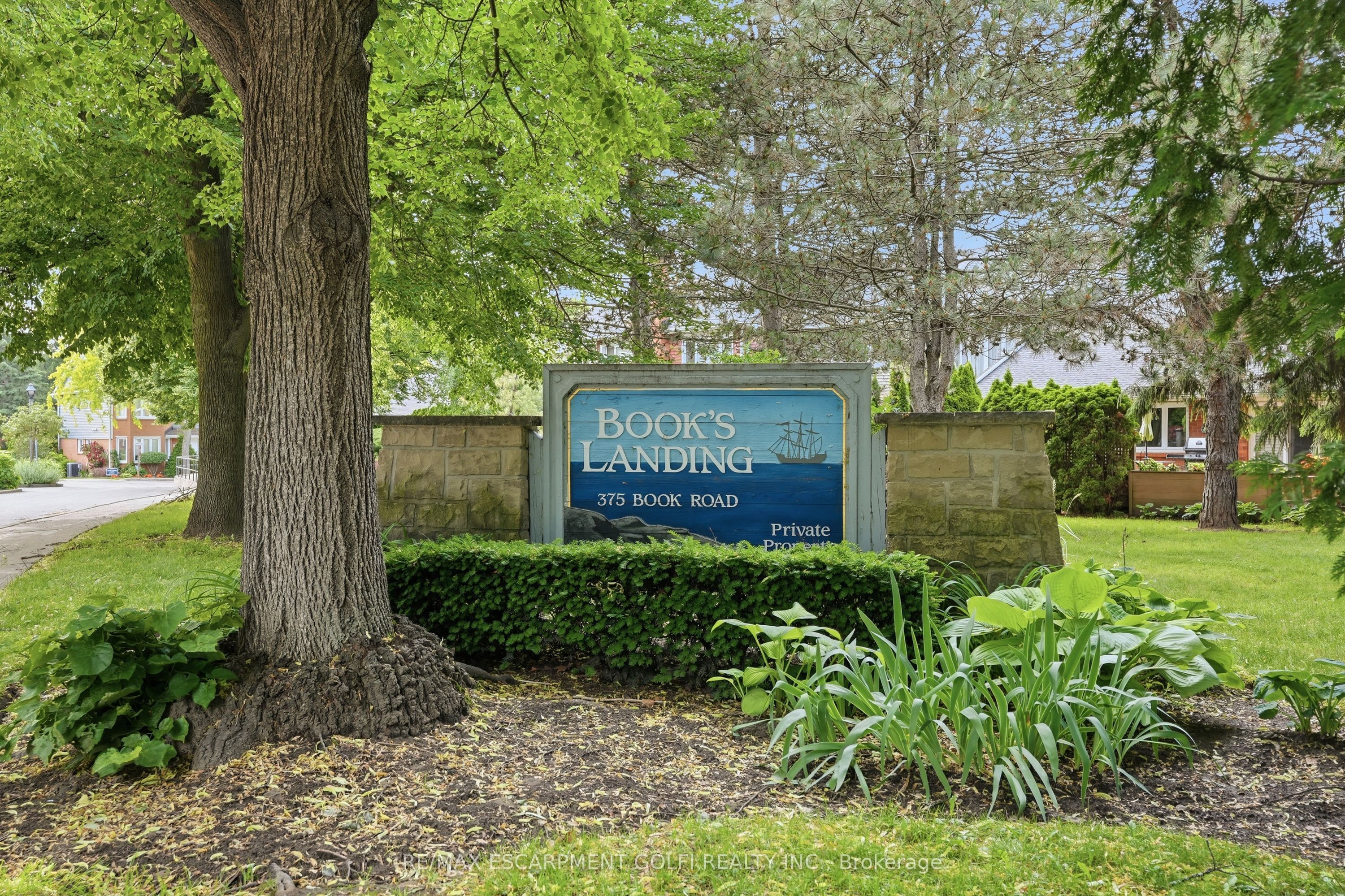 375 Book Road 7