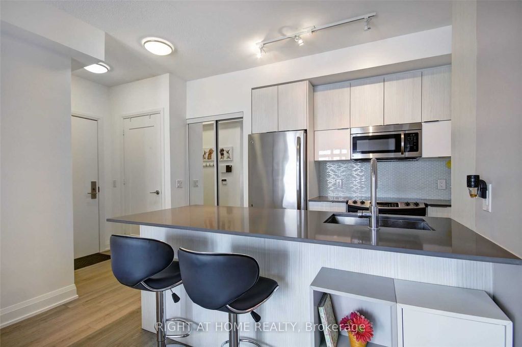 Photo of 56 Annie Craig Drive #3204, Toronto, ON M8V 0C5 (MLS # W12892080)