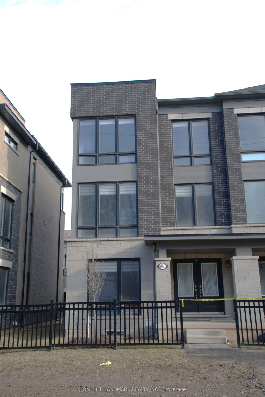 Photo of 2485 Badger Crescent, Oakville, ON L6M 5L9 (MLS # W12706782)