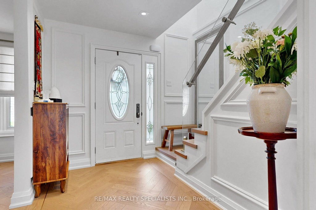Photo of 39 B Newington Crescent, Toronto, ON M9C 5B7 (MLS # W13434682)