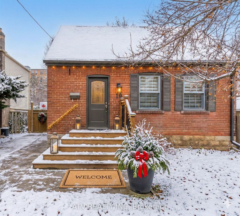 Photo of 19 Albani Street, Toronto, ON M8V 1X3 (MLS # W12789748)