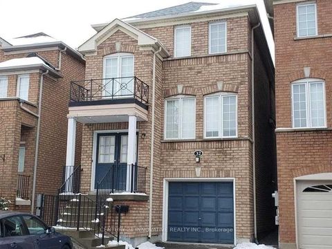 32 Yellowood Circle Upper Vaughan ON L4J 8M1
