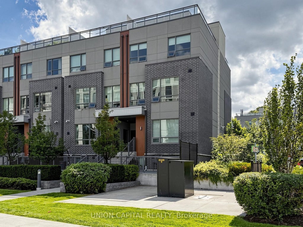 Photo of 1238 Cawthra Road #4, Mississauga, ON L5G 0B6 (MLS # W14080758)
