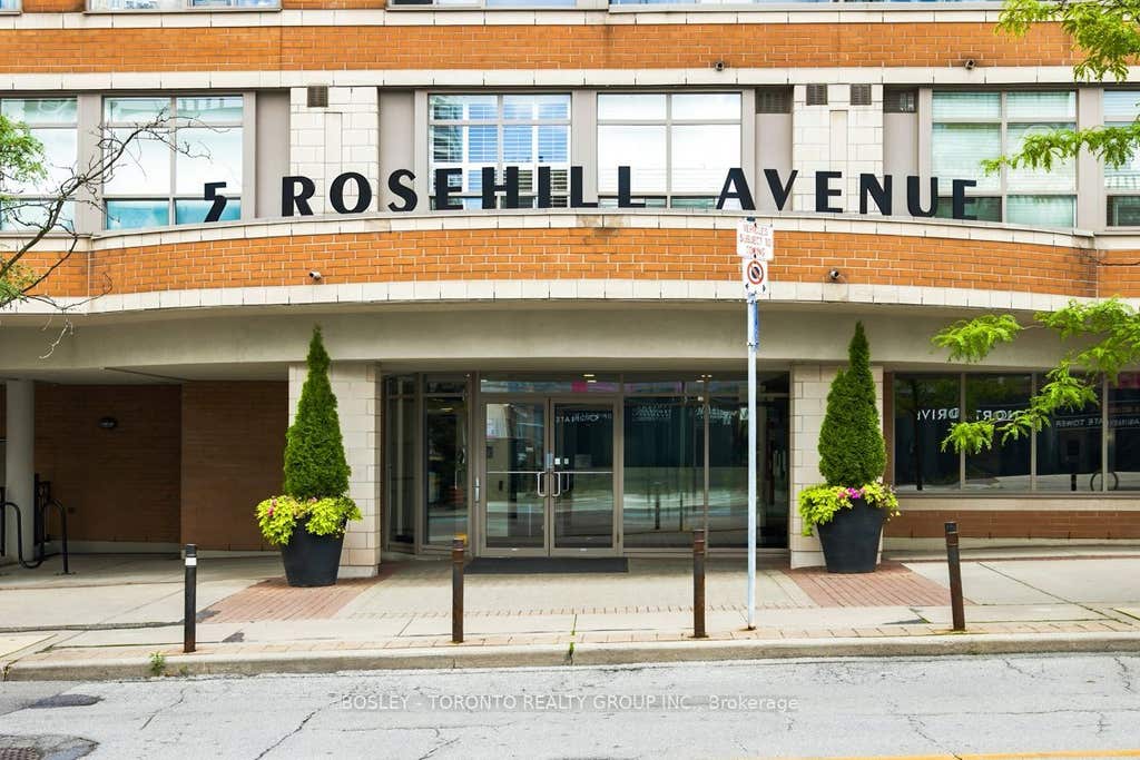 Photo of 5 Rosehill Avenue #808, Toronto, ON M4T 3A6 (MLS # C13713378)