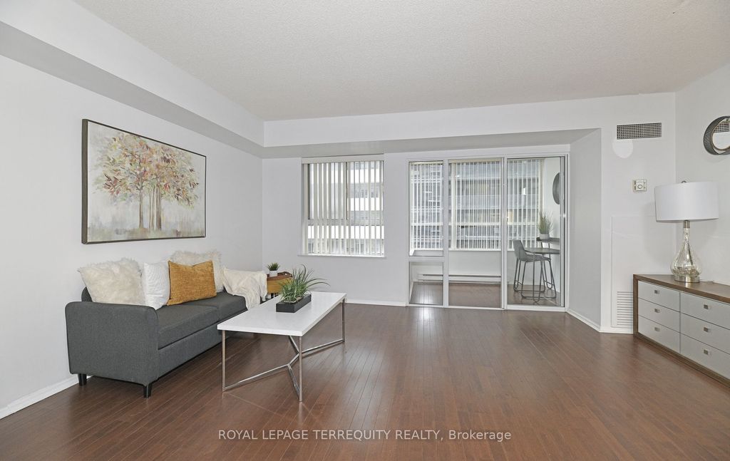 Photo of 711 Bay Street #1113, Toronto, ON M5G 2J8 (MLS # C13516502)