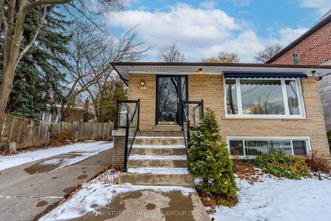 Photo of 46 Granlea Road, Toronto, ON M2N 2Z5 (MLS # C12601918)