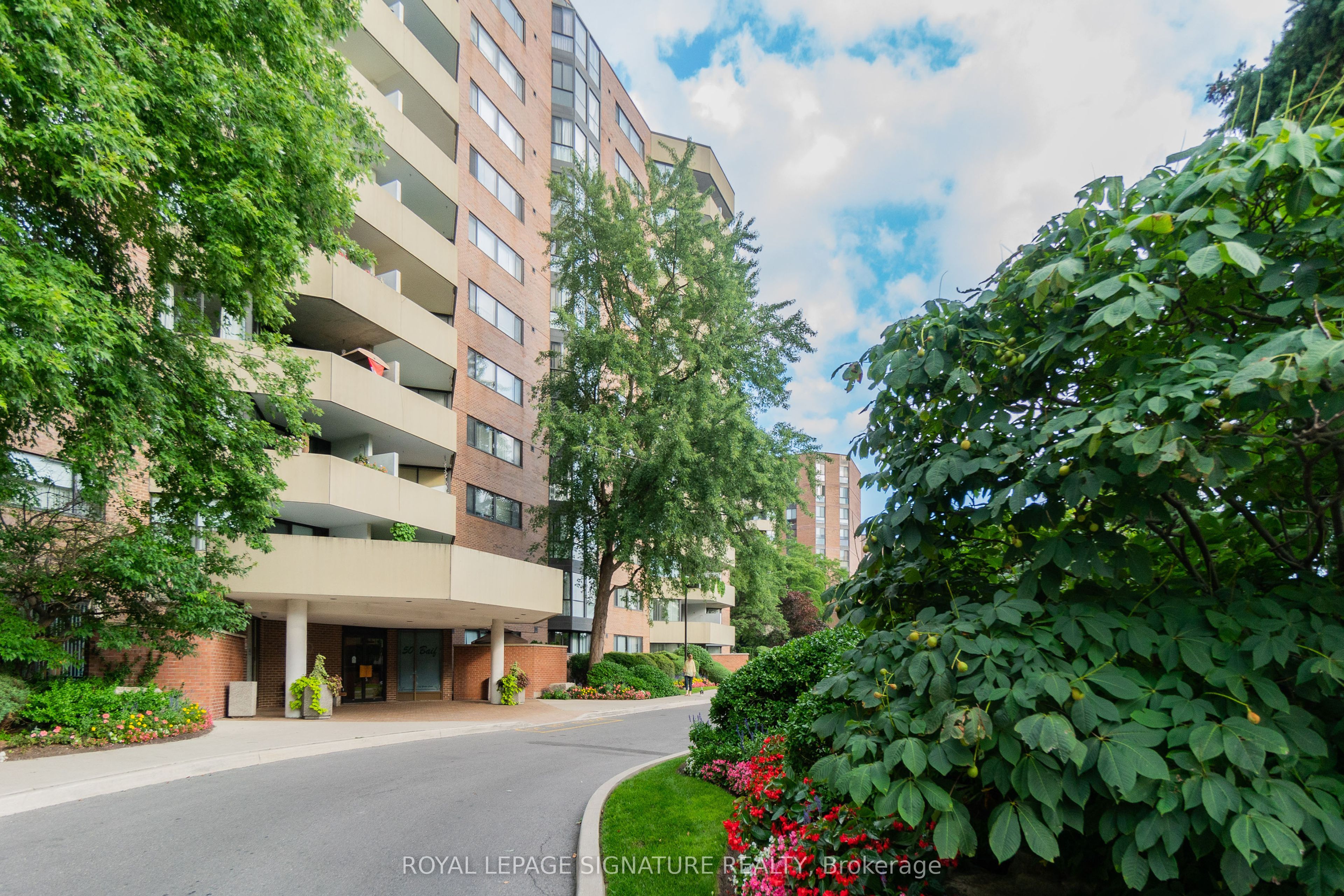 50 Baif Boulevard 409