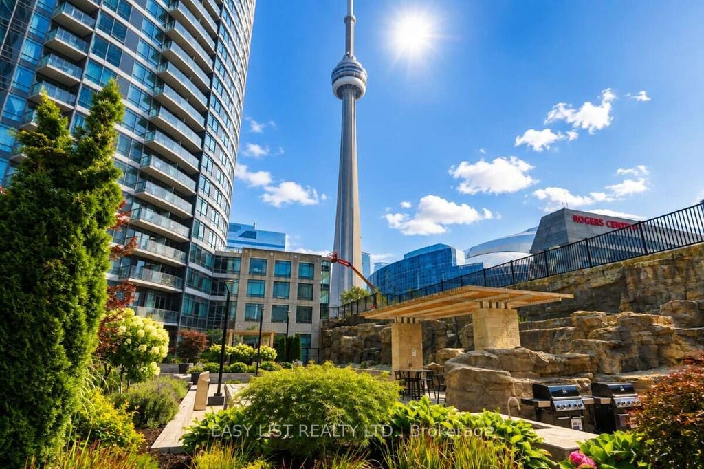 Photo of 373 Front Street W #101, Toronto, ON M5V 3R7 (MLS # C13685098)