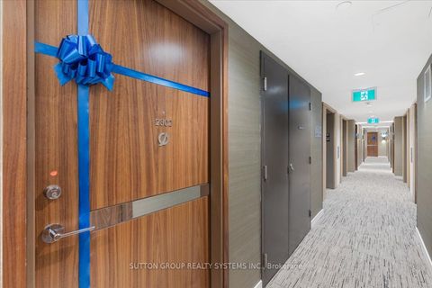 38 Widmer Street 2302 Toronto ON M5V 2E9