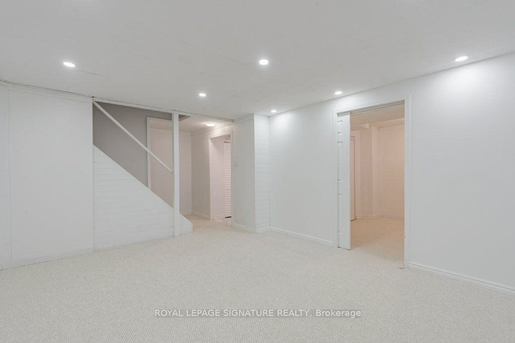 48 Lawndale Crescent Lower