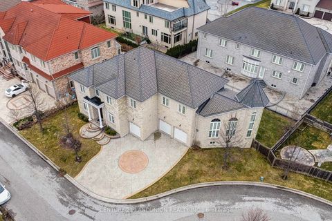 26 Alai Circle Markham ON L3R 1E2